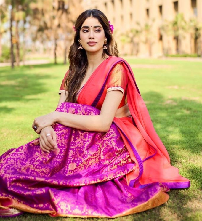 Janhvi Kapoor is Truly a Saree Slay Queen | Janhvi's Most Gorgeous Looks in Saree