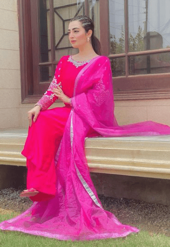 Nawal Saeed Inspired 5 Best Shalwar Kameez Ideas | Transform Your Style with Nawal Saeed’s Shalwar Kameez Inspirations | Nawal Saeed bold and bright Shalwar Kameez